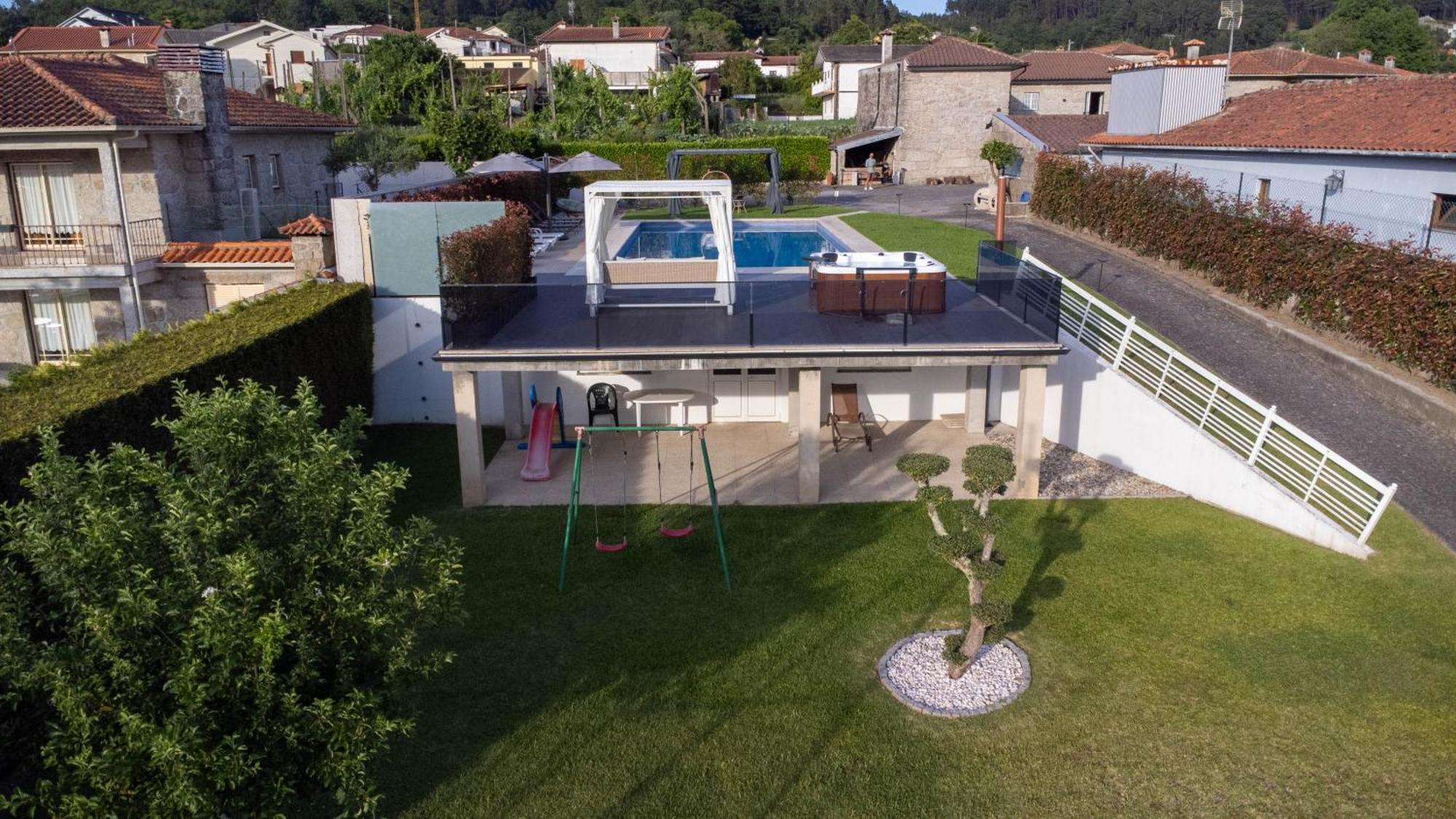 Villa Moura - Pool & Jacuzzi Повуа-де-Ланнюзу Екстер'єр фото